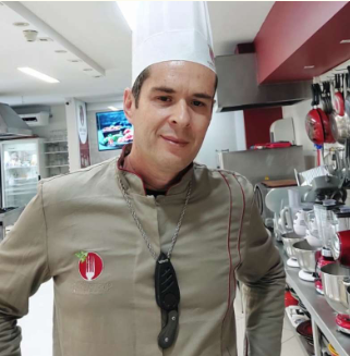 Chef Cássio Prados, professor de gastronomia